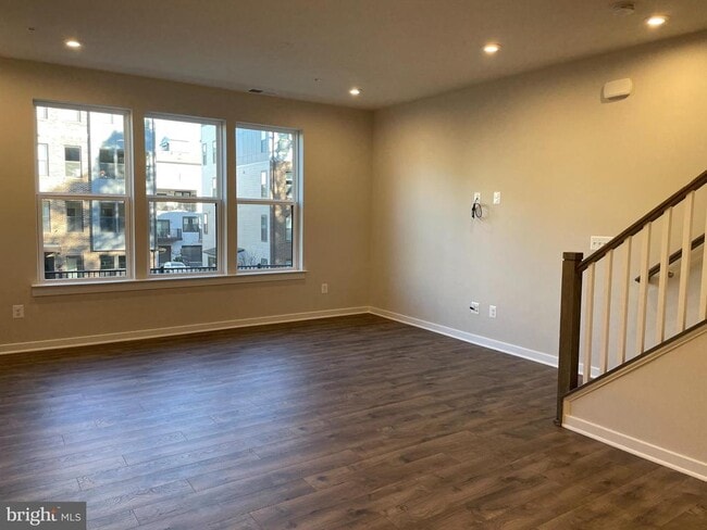 Building Photo - 4161 Red Mulberry Dr