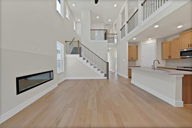 Building Photo - 7020 Confetti Ln