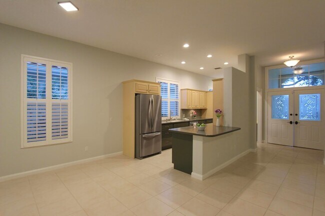 Building Photo - 117 Hampton Cir