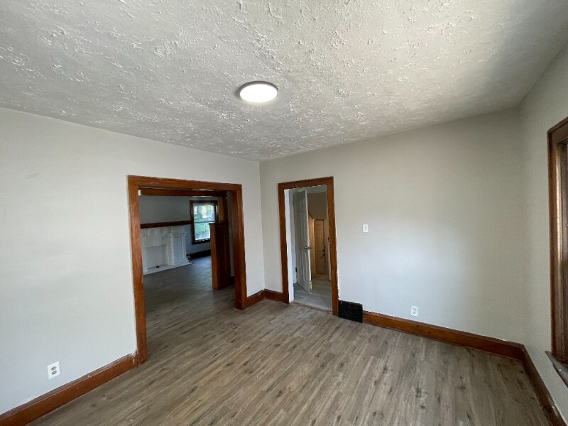 Building Photo - 480 E 120th St