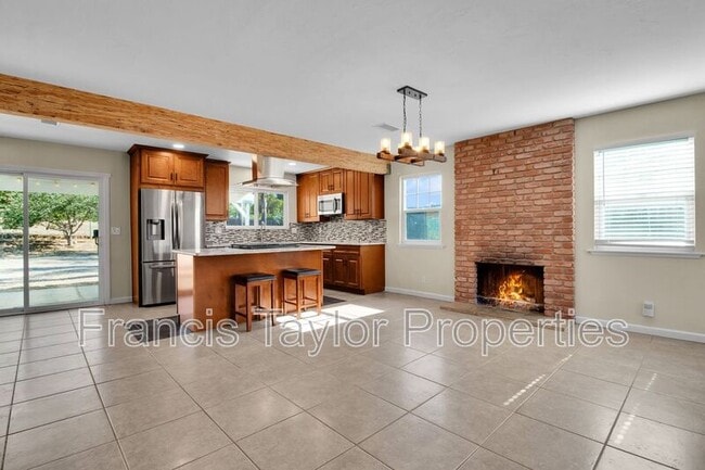 Building Photo - 2053 Habero Dr