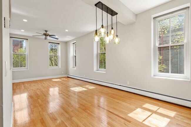 Building Photo - 30 E Concord St