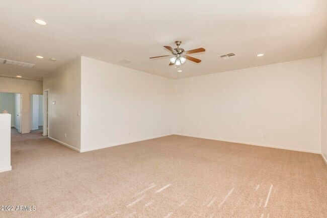 Building Photo - 5733 W Plum Rd