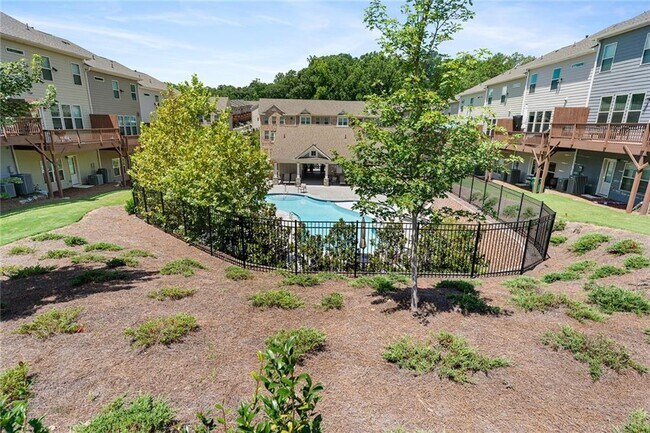 Building Photo - 1363 Live Oak Ln