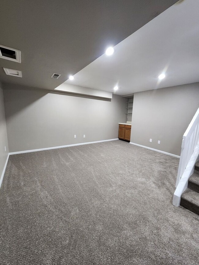 Building Photo - Beautiful Townhome at Monterey Community in Centennial!