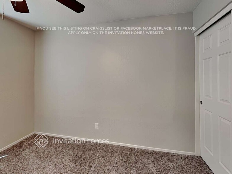 Building Photo - 2366 E Evans Dr