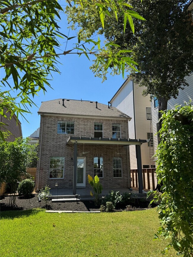 Building Photo - 7608 Janak Dr