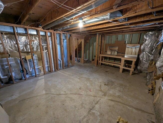 Building Photo - 103 Eaton Ct