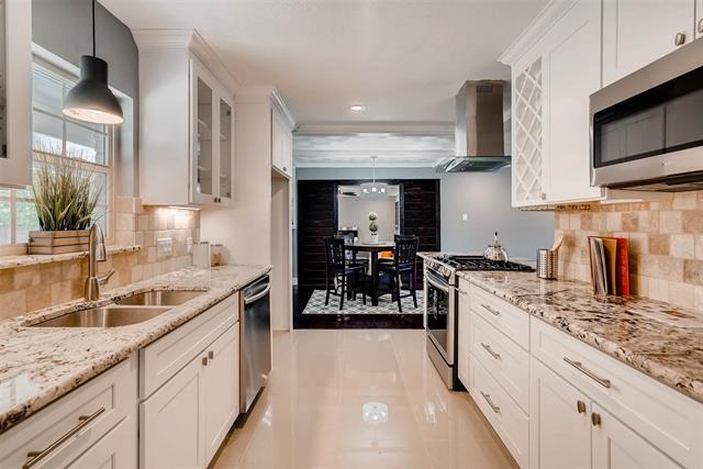 Building Photo - 1715 Pratt St