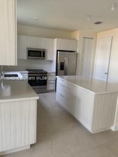 Building Photo - 8109 NW 105th Ave