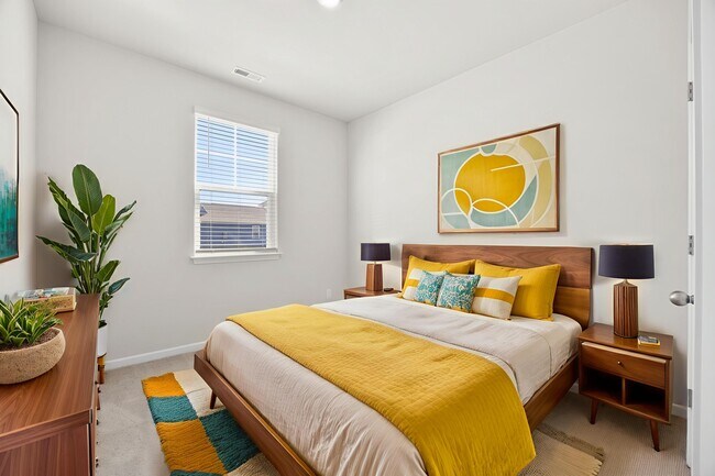 Building Photo - 85 Bonaparte St