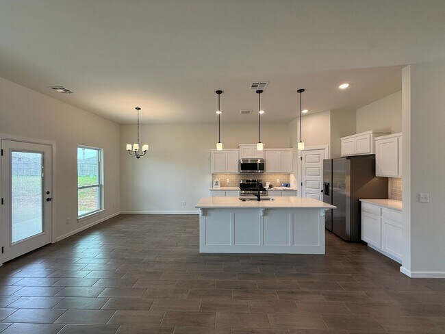 Building Photo - 18116 Austin Ct