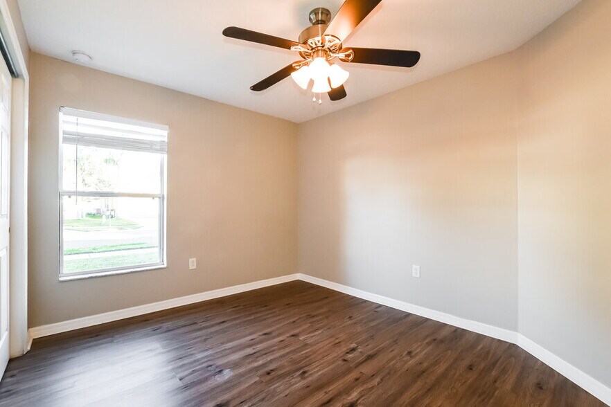 Building Photo - 1552 Truscott Ct