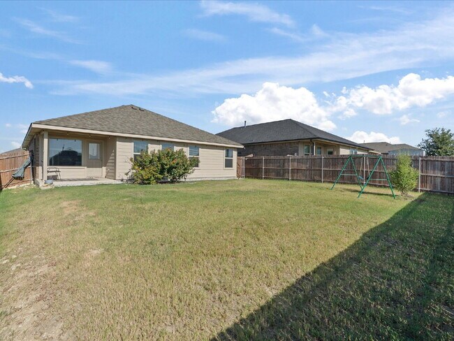 Building Photo - 2225 Blythwood Trail