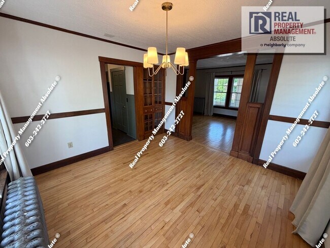 Building Photo - Bright & Updated 3-Bed in Manchester’s East Side