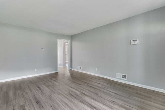 Building Photo - 2058 Nettie Ct