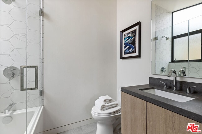 Building Photo - 1620 Electric Ave