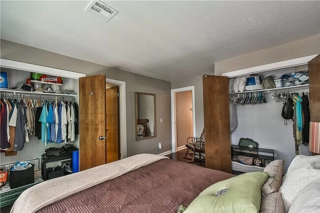 Building Photo - Urban Living in Downtown OKC - 2 Bedrooms/...