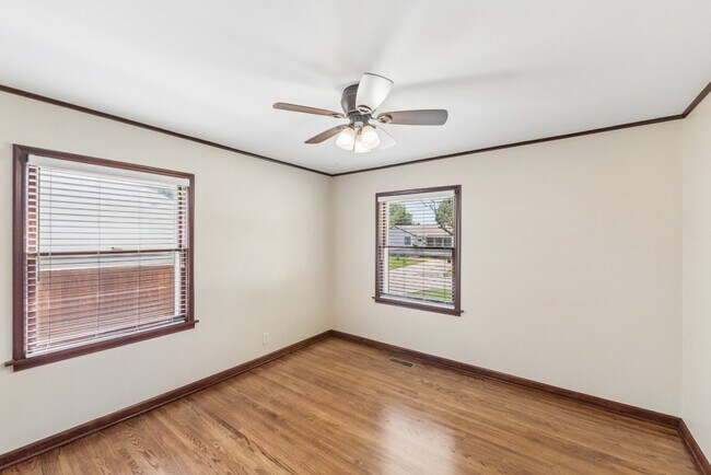 Building Photo - 3317 S Louisville Ave