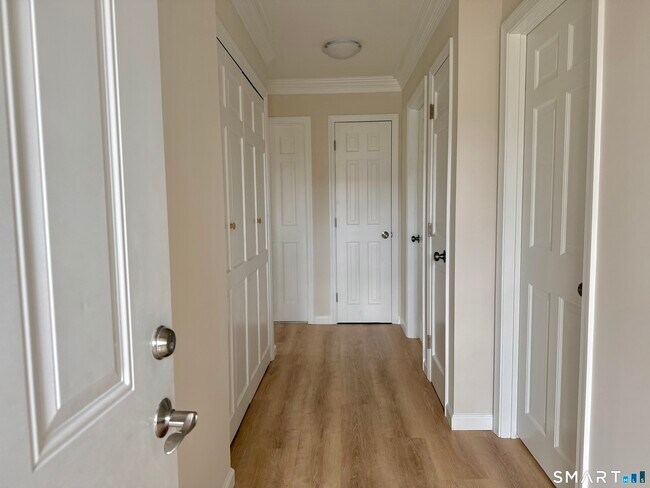 Building Photo - 194 High Ridge Ave