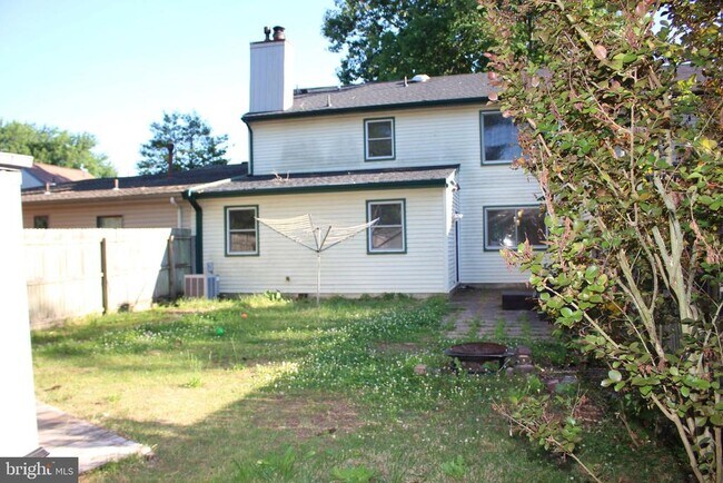 Building Photo - 34 Heron Pl