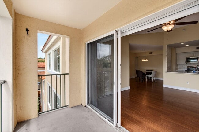 Building Photo - 157 Yacht Club Way