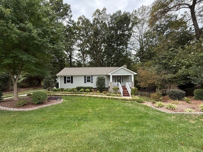 Building Photo - **OFFERING WAIVED APPLICATION FEES & $250 ...