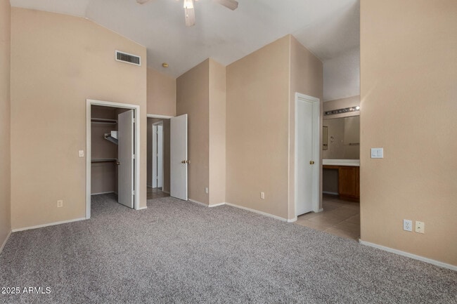 Building Photo - 13861 W Elm St