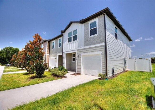 Building Photo - 1124 Merrill St