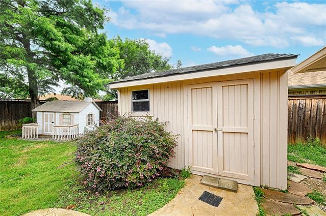 Building Photo - 2217 Cedar Cir