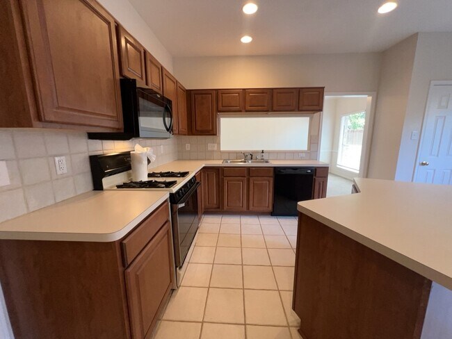 Building Photo - 2136 Gemini St