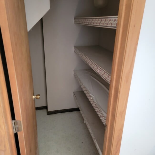 Building Photo - 205 Grape St