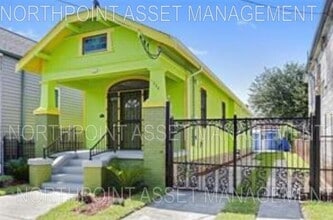 Building Photo - Stunning Bywater house in Alvar
