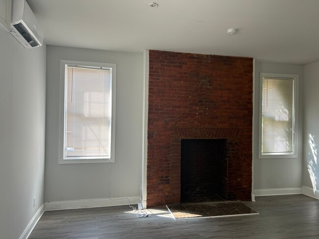 Building Photo - 31 N Paca St