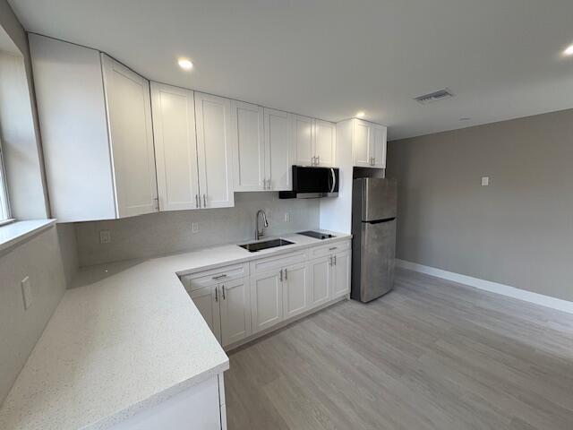 Building Photo - 5580 Honeysuckle Dr