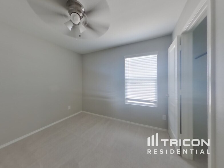 Building Photo - 11859 Mancos Trl