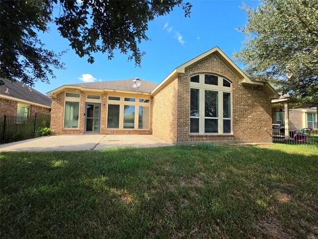 Building Photo - 26243 Crystal Cove Ln