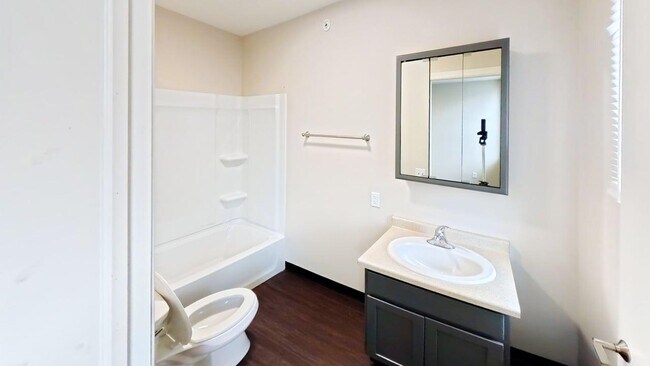 Building Photo - 3554 E Washington Ave