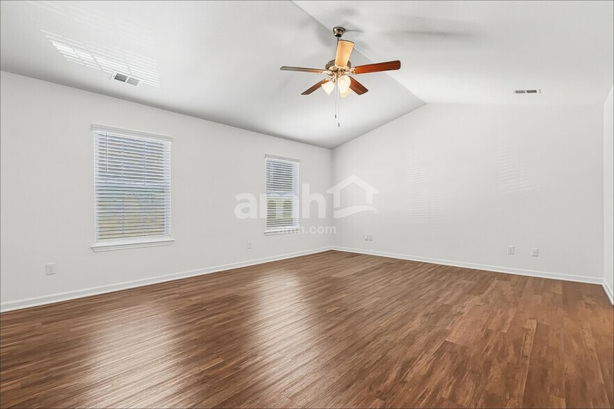 Building Photo - 4853 Billingsgate Ln