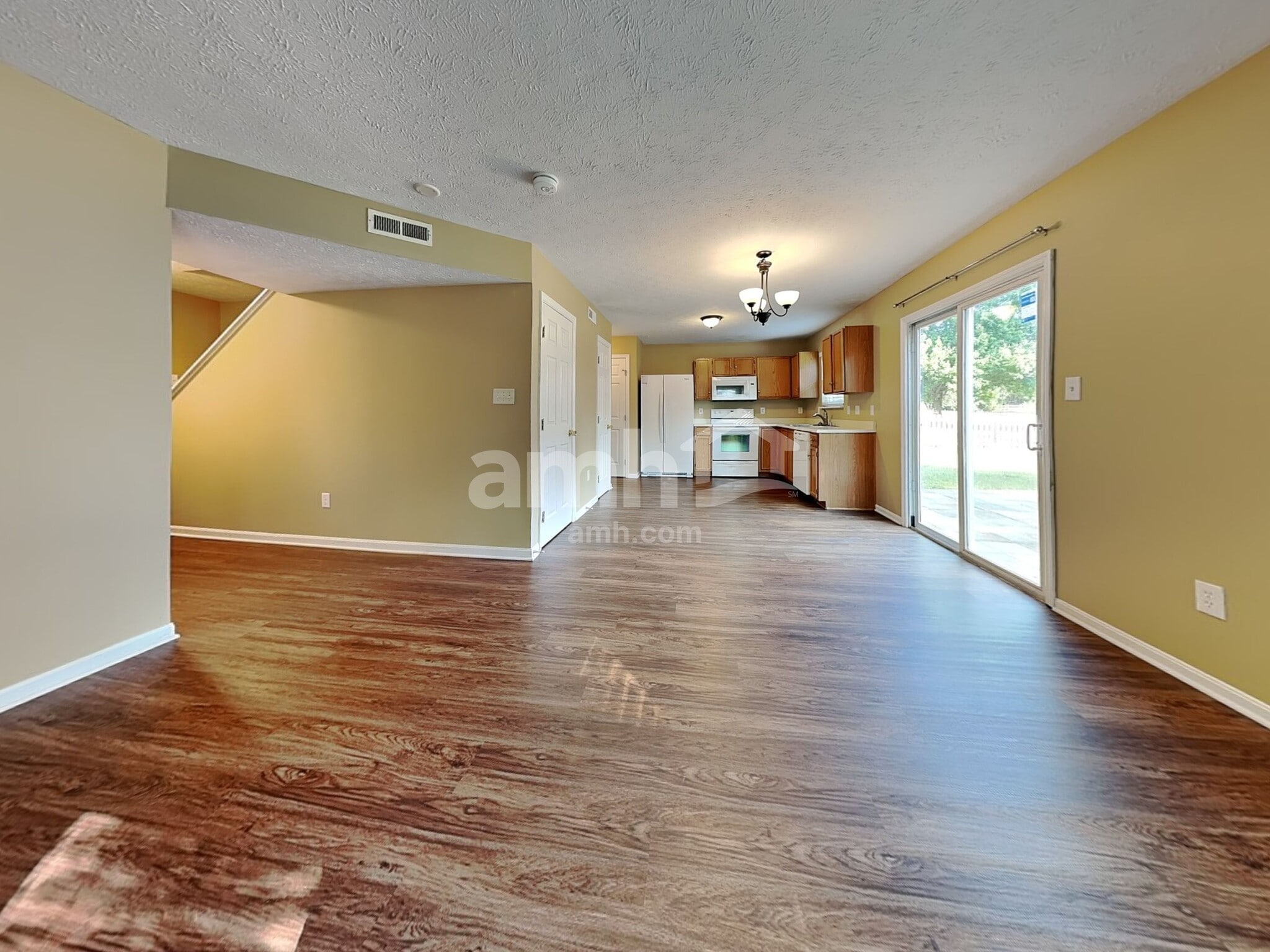 Building Photo - 640 Linden Creek