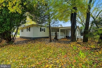 Building Photo - 667 S Broadway