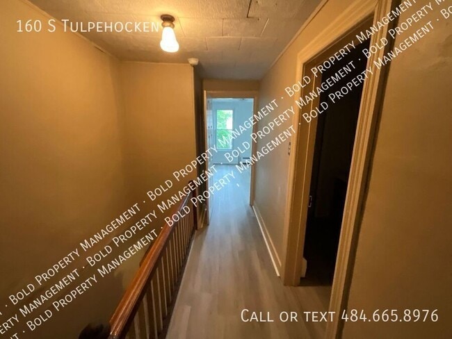 Building Photo - 160 S Tulpehocken-