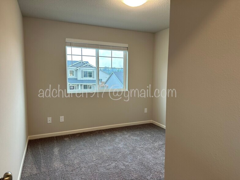 Upstairs Bedroom 1 - 37539 Sockeye St