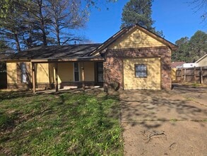 Building Photo - 5787 Northland Dr