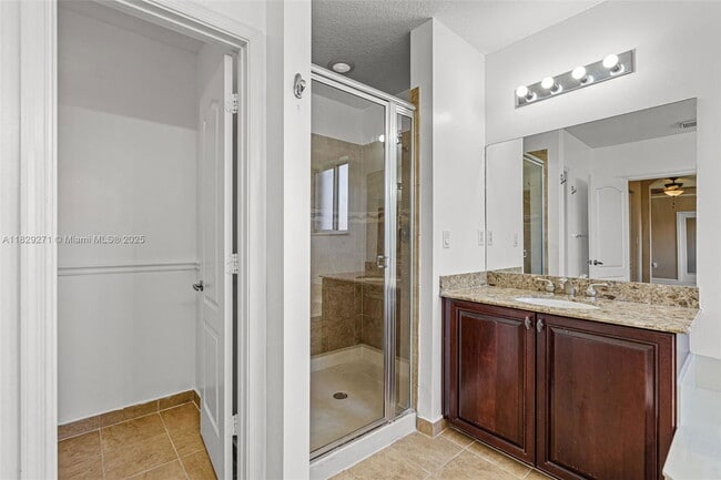 Building Photo - 20530 NW 12th Ct