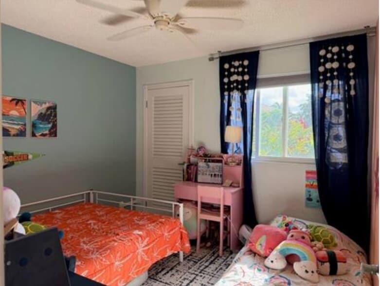 Room #1 - 140 Uwapo Rd