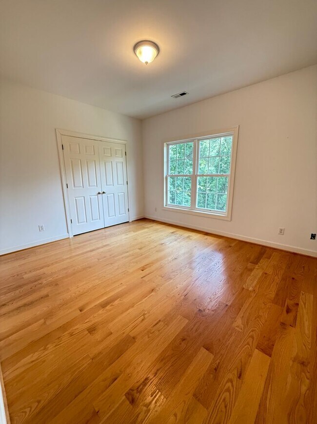 Building Photo - 142 Riverview Plantation Dr