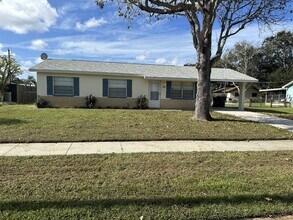 Building Photo - 3 bed, 2 bath pool home