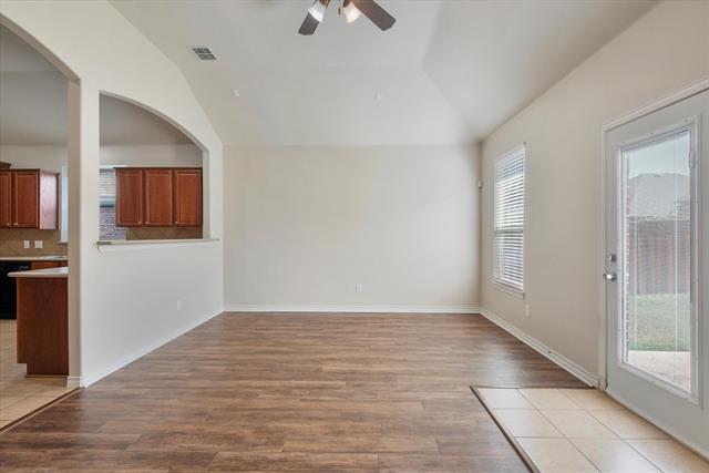 Building Photo - 2828 Cameron Bay Dr