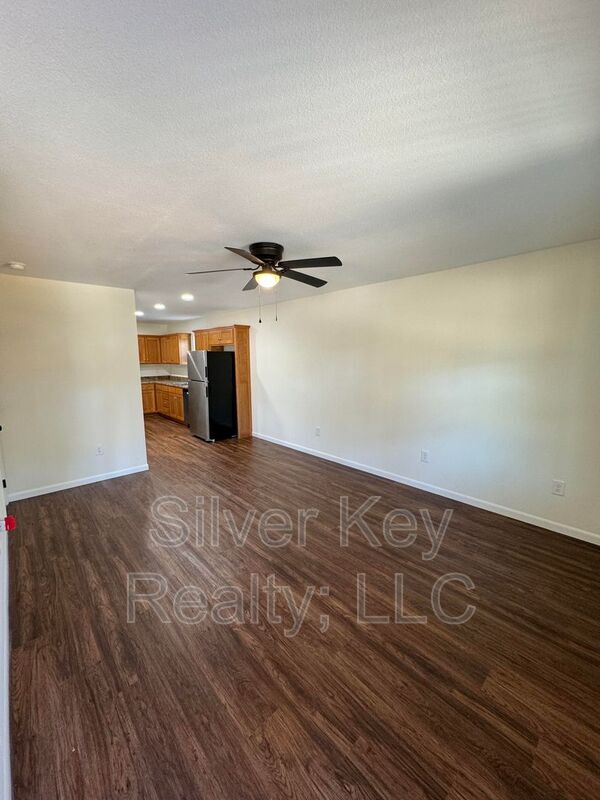Building Photo - 141-155 Oak Street